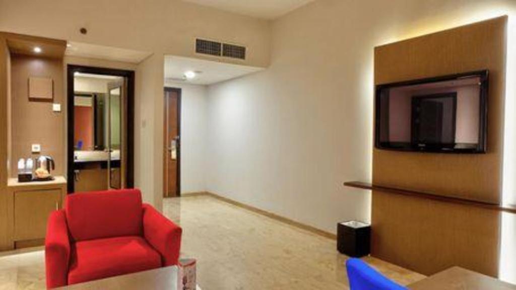 Claro Makassar Hotel & Convention Exterior photo