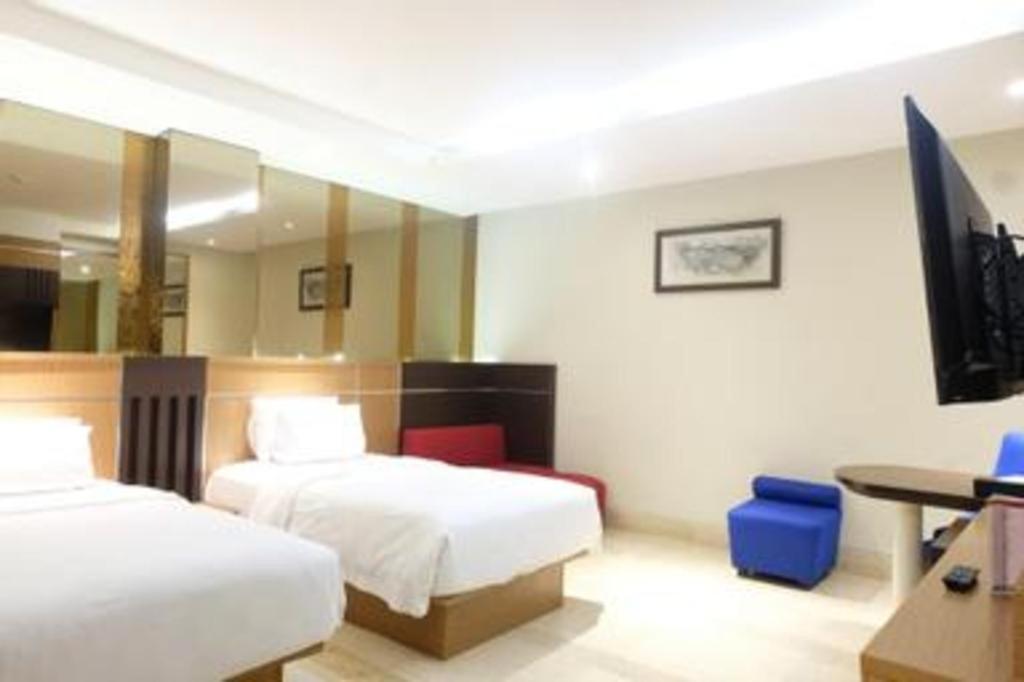 Claro Makassar Hotel & Convention Exterior photo